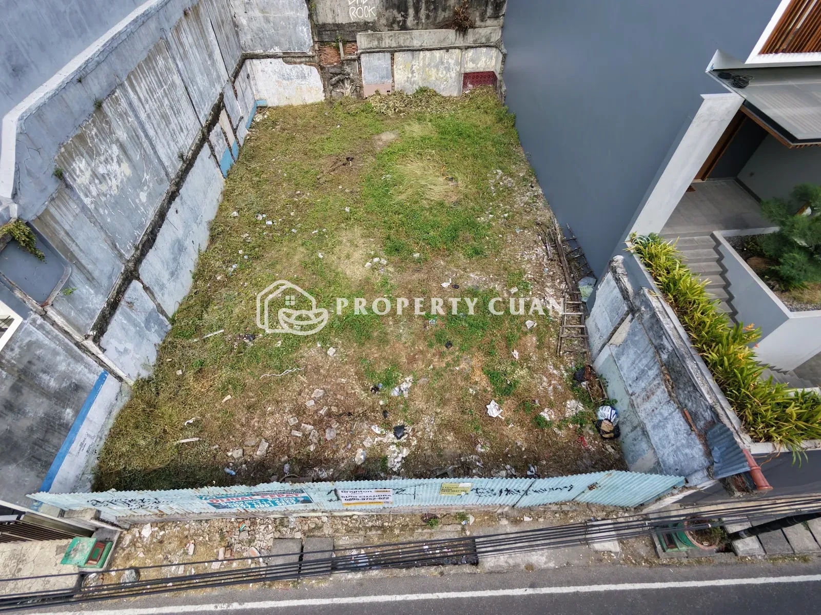 Kavling Komersial Dijual di Tomang — LT 240 m²