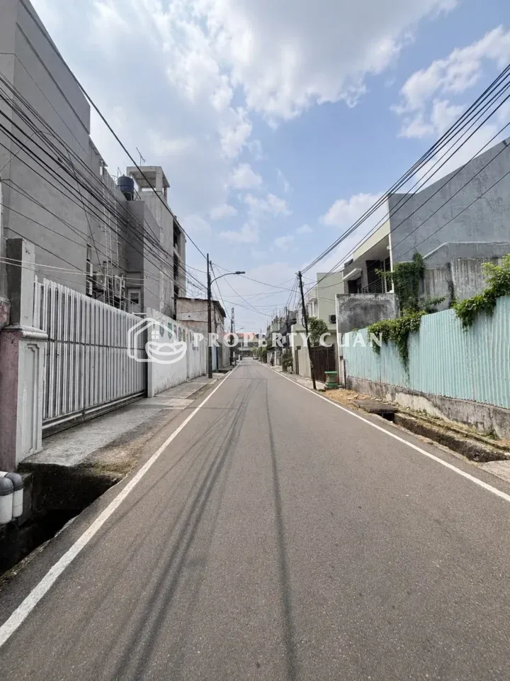 Kavling Komersial dijual di Tomang - Jalan Depan 3