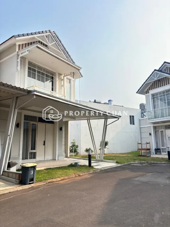 Rumah disewakan di Regalia, Suvarna Sutera - Tampak Samping