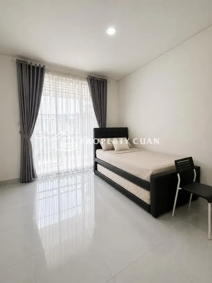 Rumah disewakan di Regalia, Suvarna Sutera - Kamar Tidur