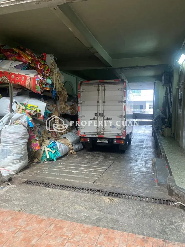 Gudang dijual di Multiguna, Alam Sutera - Area Gudang 3