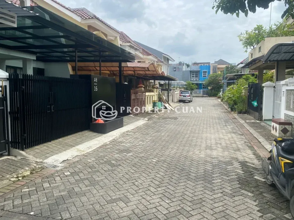 Rumah dijual di Permata Puri Media, Puri - Jalan Depan