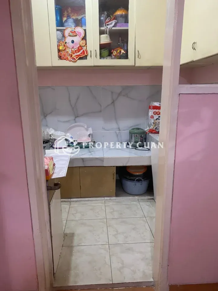 Rumah dijual di Permata Puri Media, Puri - Dapur 2