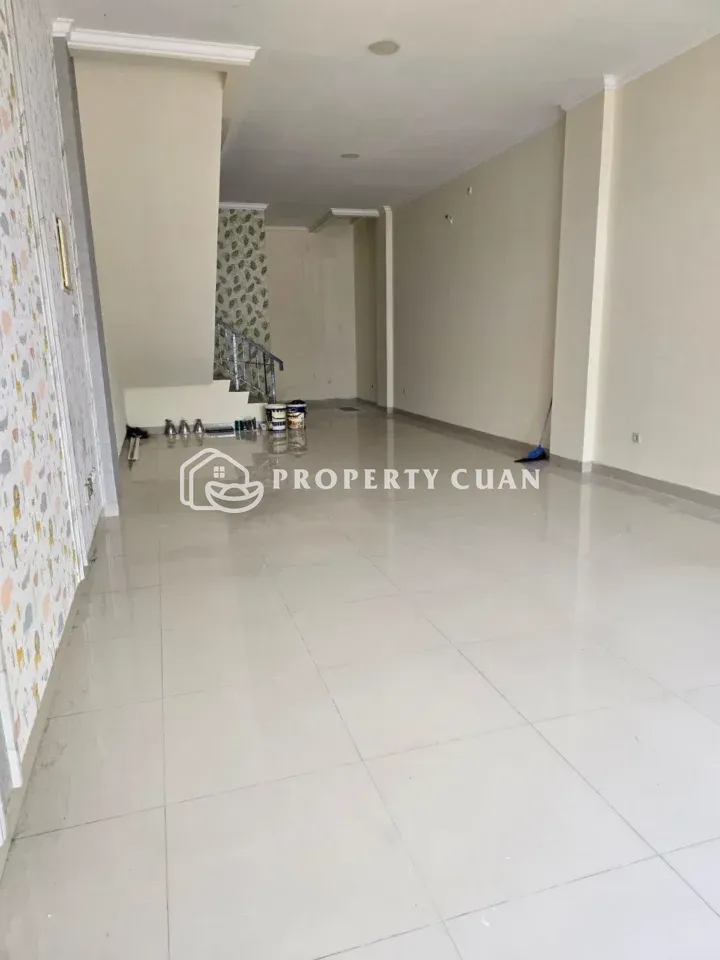 Ruko dijual di Ruko Cordoba, Green Lake - Ruang Keluarga