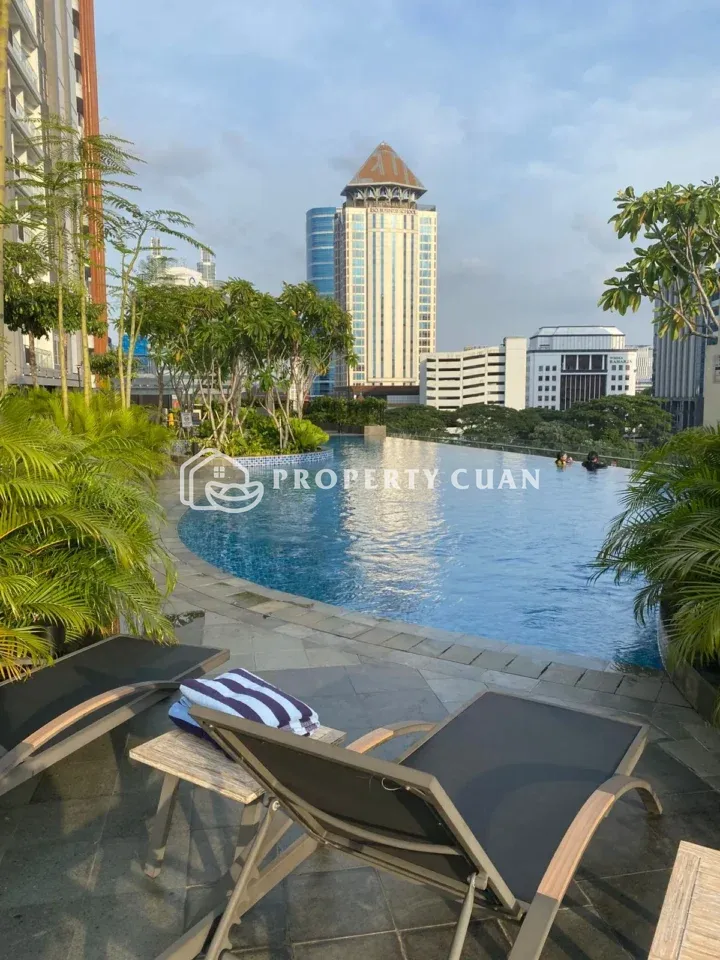 Apartemen dijual di Antasari Place, Cilandak - Kolam Renang