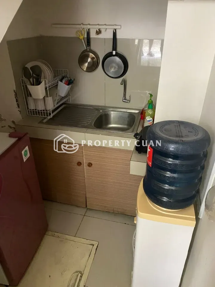 Kost dijual di Rumah Kost Piazza The Mozia, BSD - Dapur