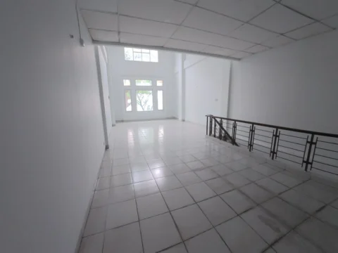 Ruko dijual di Ruko Tol Boulevard, BSD - Interior