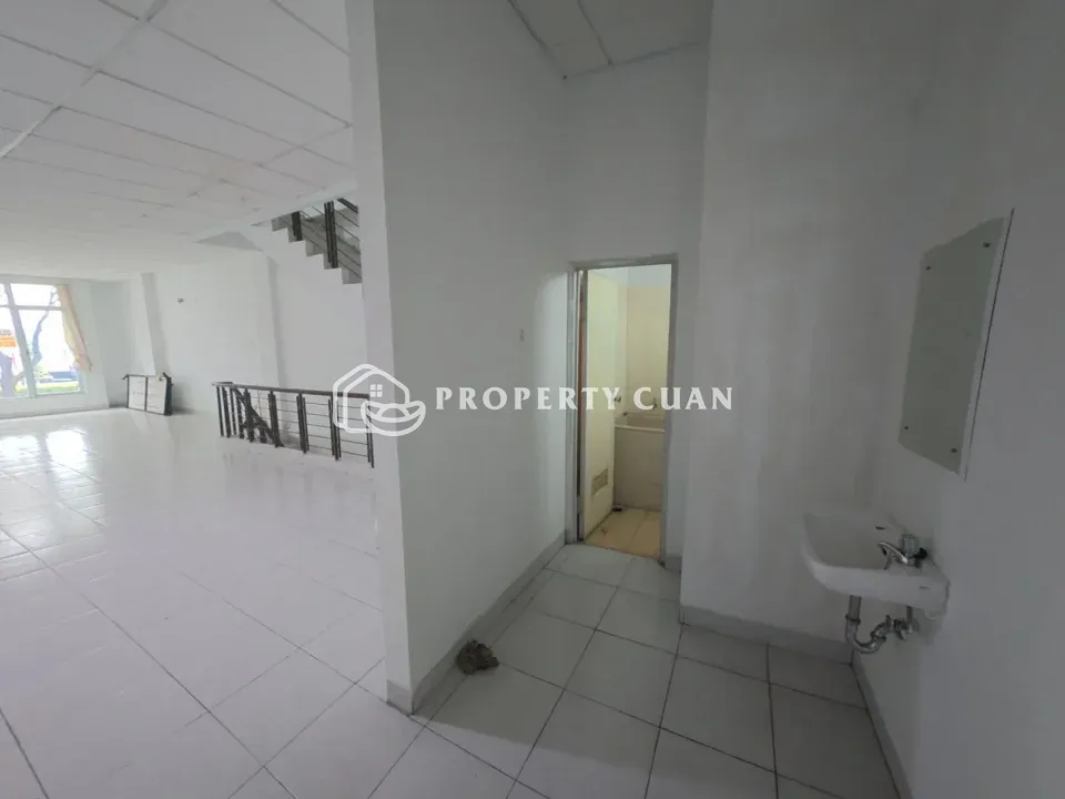 Ruko dijual di Ruko Tol Boulevard, BSD - Interior 3