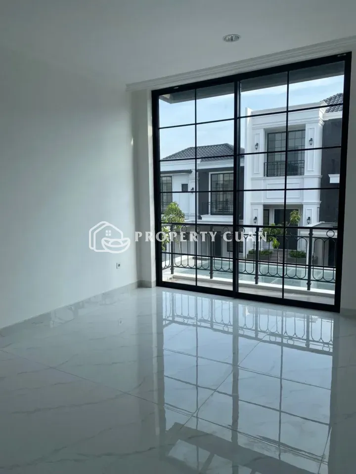 Rumah dijual di Villa Pasir Putih, PIK 2 - Kamar Tidur