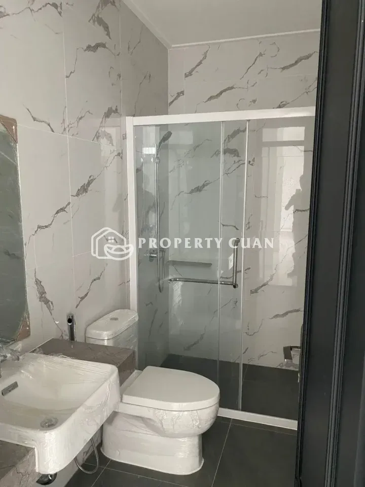 Rumah dijual di Villa Pasir Putih, PIK 2 - Kamar Mandi