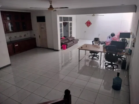 Rumah dijual di Camar Elok, PIK - Ruang Keluarga
