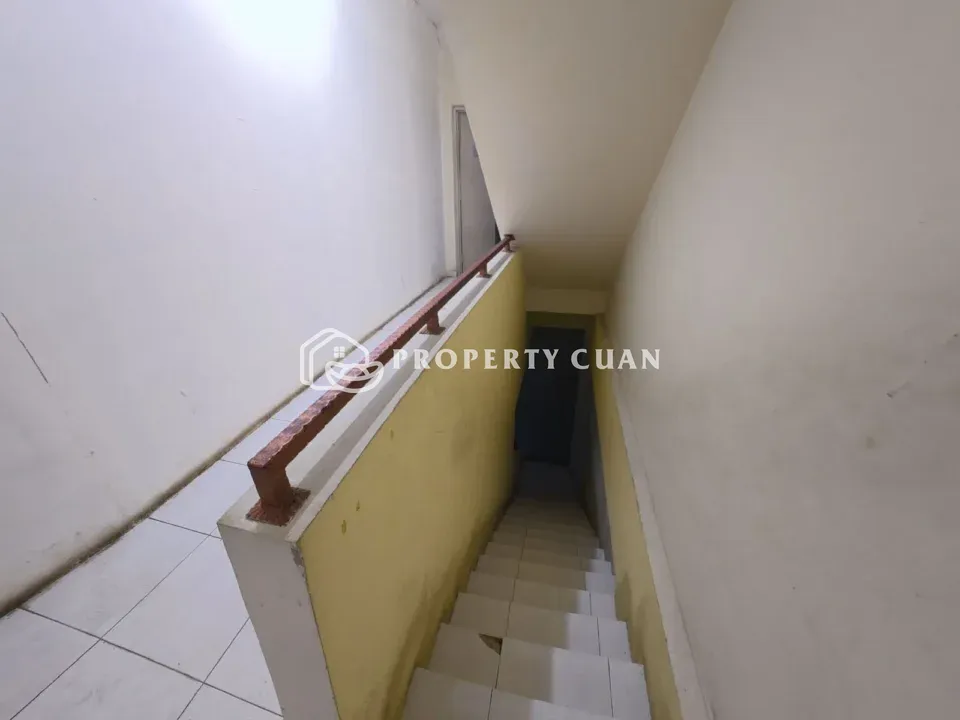 Ruko disewakan di Rukan Exclusive BGM, PIK 2 - Tangga 2