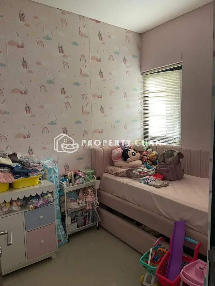 Rumah dijual di The Northbend, Karang Tengah - Kamar Tidur