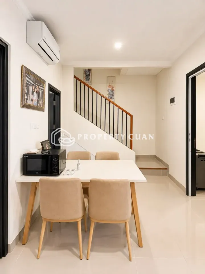 Rumah dijual di Baroni, Gading Serpong - Ruang Makan