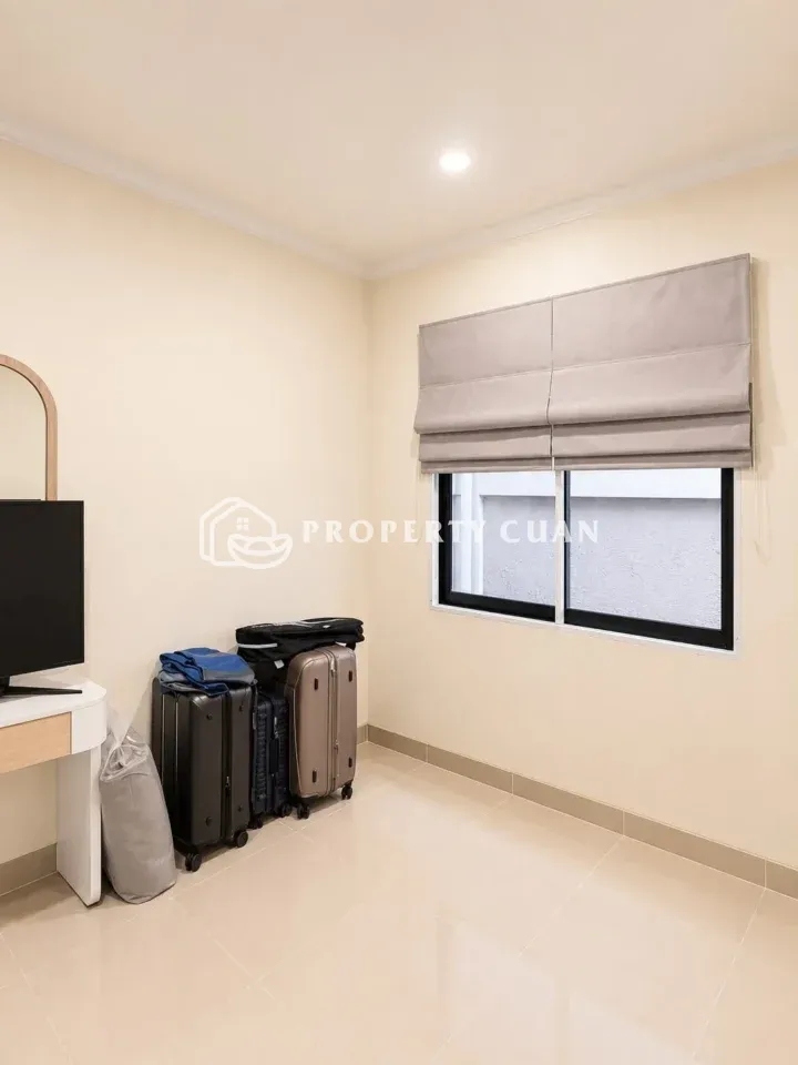 Rumah dijual di Baroni, Gading Serpong - Kamar Tidur 2