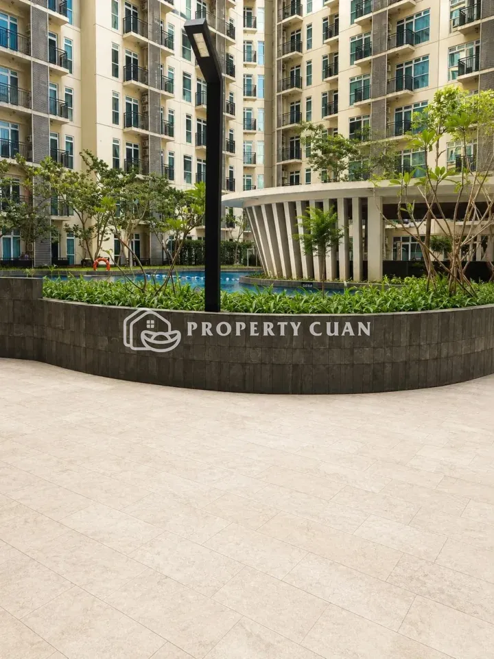 Apartemen disewakan di Puri Orchad, Cengkareng - Kolam Renang