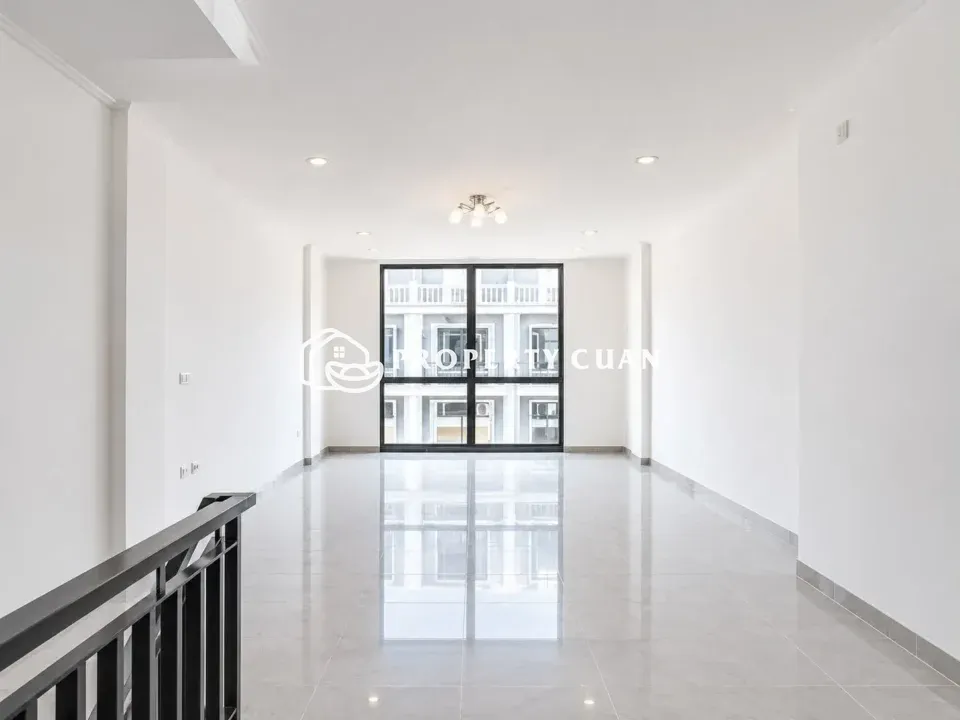 Ruko Dijual di Rukan Harvard, PIK 2 — LT 56,3 m², LB 197 m² — foto 2