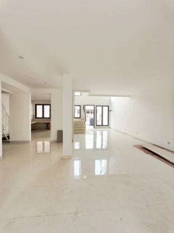 Rumah Dijual di Taman Alfa Indah, Joglo — 4 KT, LT 160 m² — foto 3