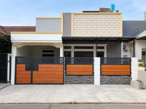 Rumah Dijual di Medang Raya, Gading Serpong — 3 KT, LT 104 m²
