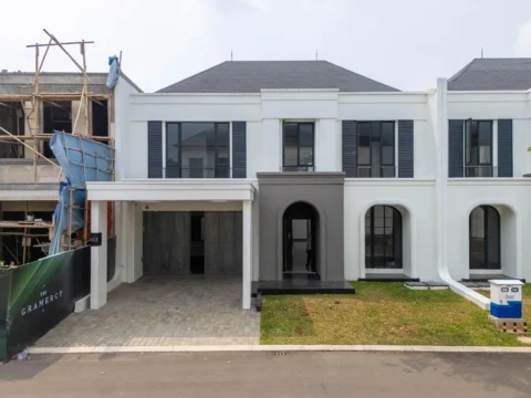 Rumah Disewakan di Gramercy, Alam Sutera — 4 KT, LT 364 m²