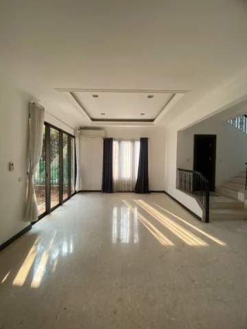 Rumah Disewakan di Jadeite, BSD — 3 KT, LT 304 m² — foto 3
