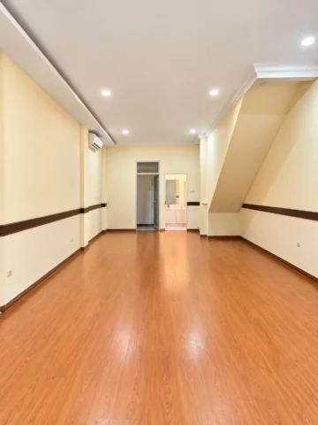Ruko Disewakan di Ruko Exclusive Pik, PIK — LT 75 m², LB 260 m² — foto 4