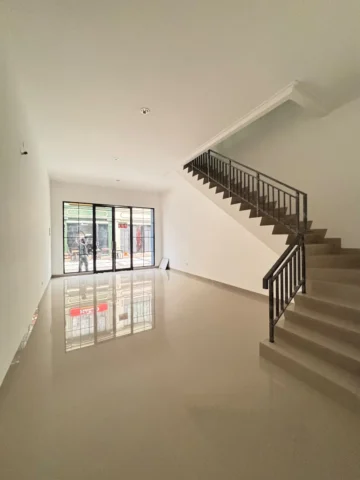 Ruko Disewakan di Euro Asia Osaka Signature, PIK 2 — LT 50 m², LB 175 m² — foto 3