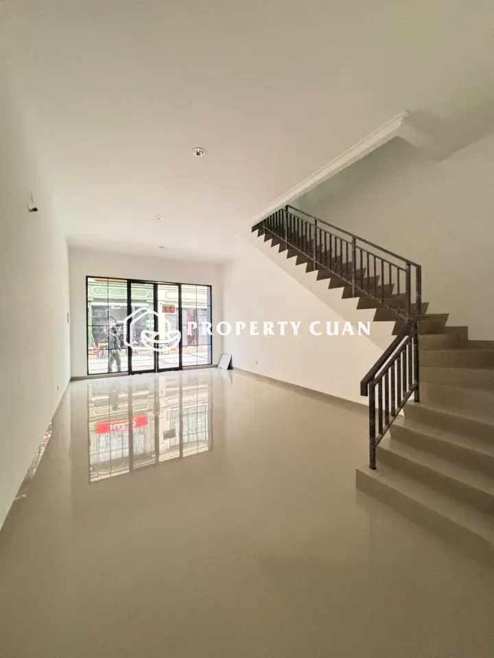 Ruko Disewakan di Euro Asia Osaka Signature, PIK 2 — LT 50 m², LB 175 m² — foto 3